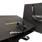 Customized Markenlogo Luxus Schwarzes Papier Bekleidung Verpackung Geschenk Einkaufstasche Papierverpackung
