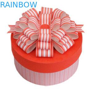 Papierzylinder - geformte Geschenkbox-Verpackenrosa für Geburtstags-Kuchen