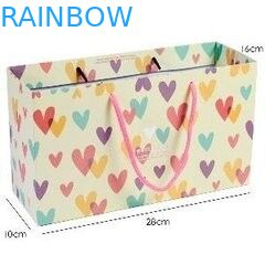 Druck der flachen Griff-Kraftpapier kundengebundenen Papiertüte-reizenden Mädchen-Einkaufstasche mit Herzen