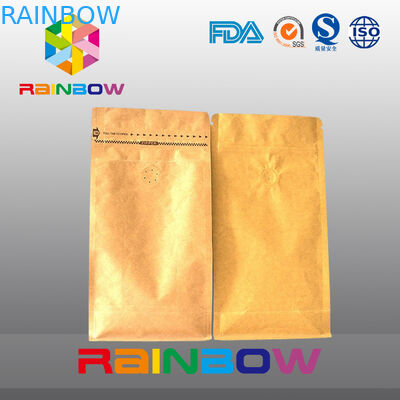 Unterer Keil stehen oben Taschen mit Reißverschluss für den Kaffee, der mit Ventil verpackt