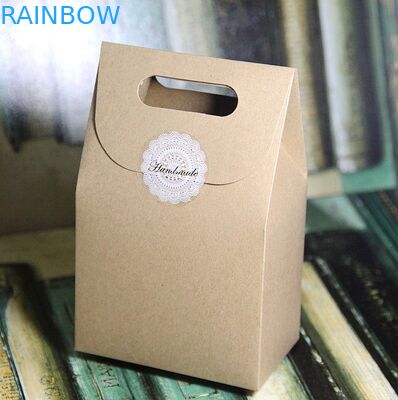 Einfacher Brown-Kraftpapier-Kasten für das verpackende Geschenk, kundengebundenes Drucken