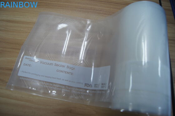 Plastikverpacken- der Lebensmittelrollen-Vakuumbeutel mit prägeartiger Seite und Druckseite