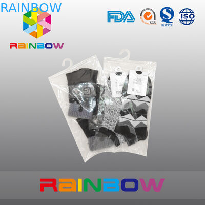 Milch-weiße klare Plastikbeutel, die hängende Haken-Tasche mit Reißverschluss für Socken verpacken