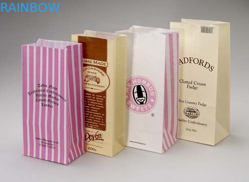 Kundengebundene Logo-Kraftpapier-Papiertüten nehmen Schnellimbiß/Brot/Einkaufstasche weg