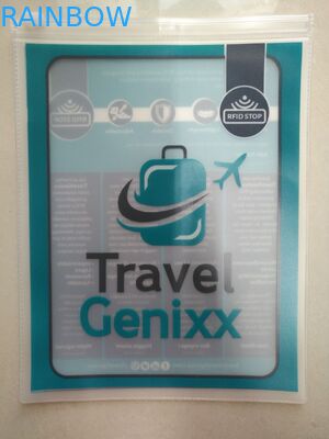 Klare transparente PVC-Tasche, Seitendichtung der Kleidung Pin-PVC-Aufhänger-Taschen-drei