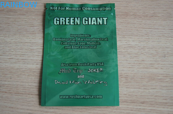 Klarer vorderer Kräuterweihrauch, der recyclebares kundenspezifisches Logo für Tabak-Urlaub verpackt