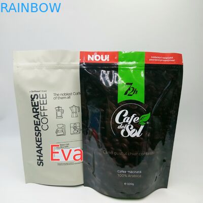 Silberne Plastik stehen oben die Beutel 500g, die für das Kaffee-Tee-Pulver-Verpacken ungiftig sind