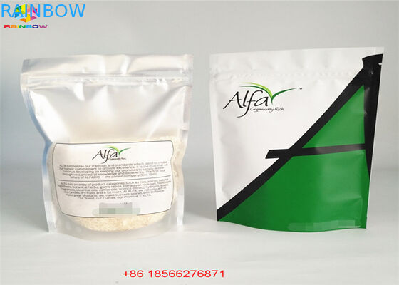 Die klaren silbernen Plastikbeutel, die wiederverschließbaren Zipverschluß verpacken, sackt Aluminiumfolie ein