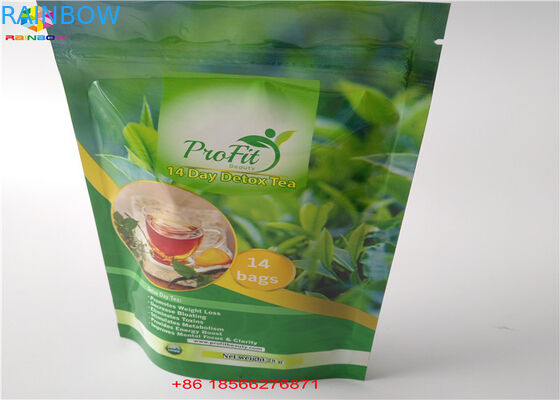 Aluminiumfolie sackt die Plastikbeutel ein, welche die Seite drei verpacken, die mit Spitzenreißverschluß versiegelt wird