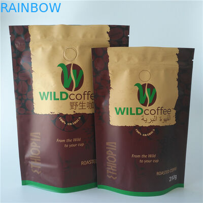 Die wiederversiegelbaren Teebeutel, die Aluminiumfolie verpacken, stehen oben Kaffee-Tasche mit Ventil