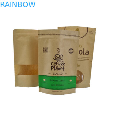 Feuchtigkeitsfeste Plätzchen stehen oben Kraftpapier-Beutel