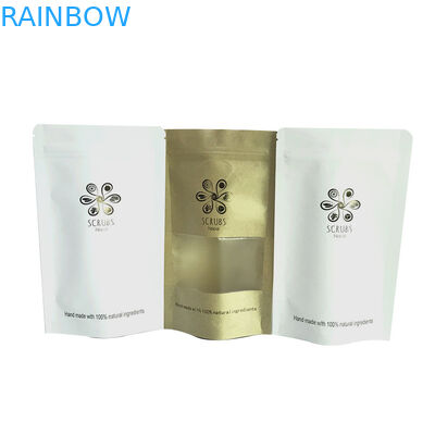 Kraftpapier-Kaffee-Verpackentaschen stehen oben Taschen für das Kaffee-Verpacken