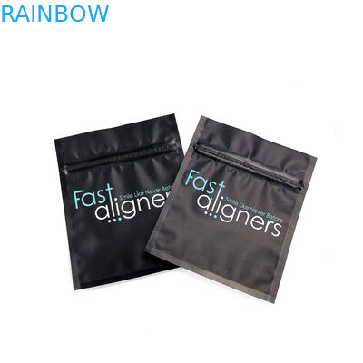 Unsichtbare Ausrichtungstransporte CMYK MOPP wiederverwendbare Plastik sackt 120mic mit klarem Front Window ein