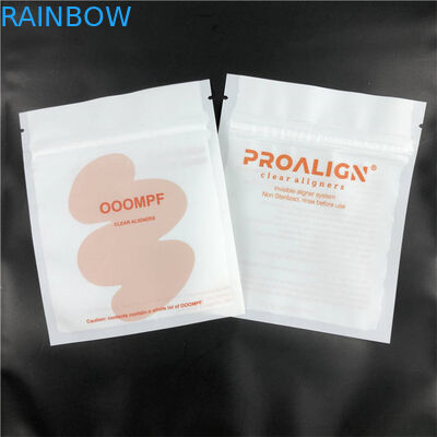 Flache Gewohnheit druckte die Plastikbeutel, die für Zahn-Ausrichtungstransport verpacken