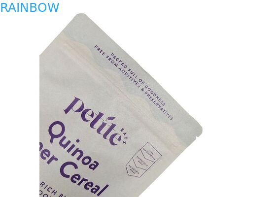 Biologisch abbaubares Kraftpapier stehen einsackt oben Verpacken- der Lebensmittelbeutel