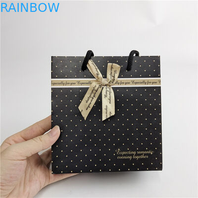 Hochwertiges, individuelles, digitales Drucklogo, gedruckte Einkaufspapiertüte, Verpackung Weiß 110 Gramm wiederverwendbar