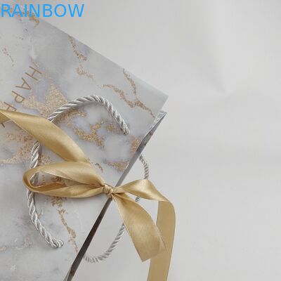 Personalisierte Papiertüten Biologisch abbaubare Papiertüten zum Einkaufen mit Logo-Druck