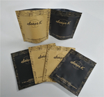 Trockenes Nahrungsmittelkaffee-Brown-Kraftpapier stehen oben Beutel-Gravüre gedruckt