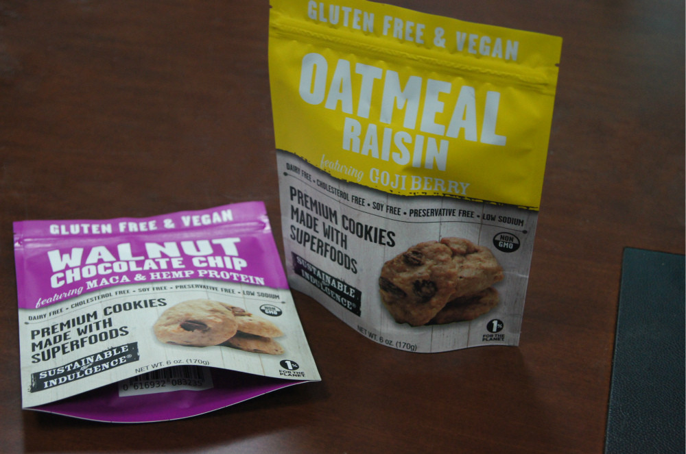 Der Nahrungsmittelgrad-Plastikimbiß, der Doypack mit Reißverschluss fertigen verpackt herein kundenspezifisch an