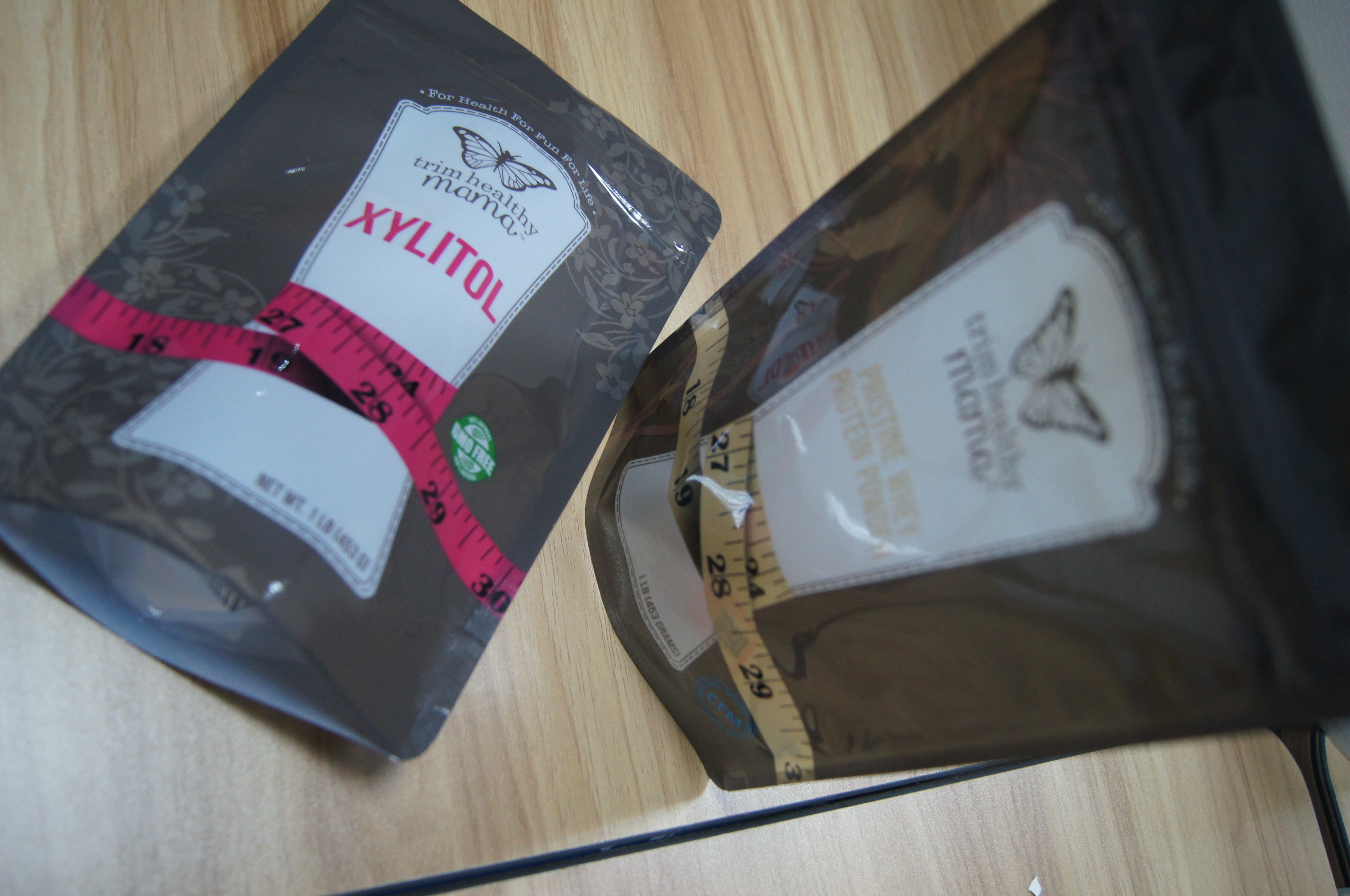 Stehen Sie oben Plastikprotein-Pulver/Zucker-/Süßstoff-kundenspezifischen Verpackentaschen-Reißverschluss