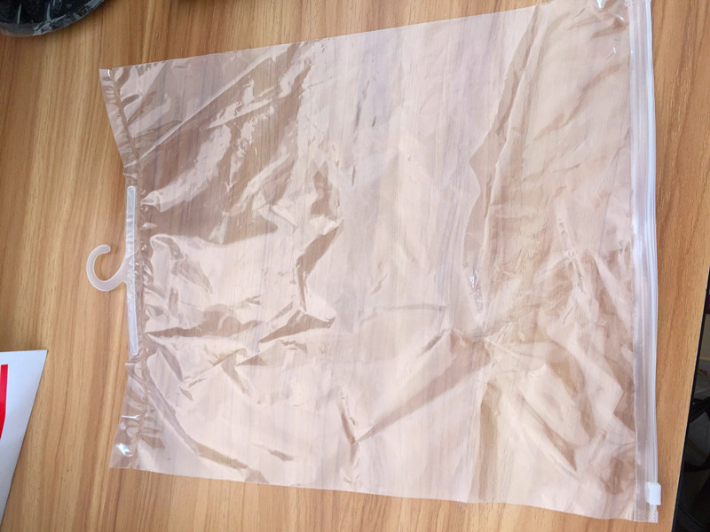 Transparente Plastikt-shirt Kleidung, die Tasche mit dem Schieben des Reißverschlusses und des Hakens verpackt