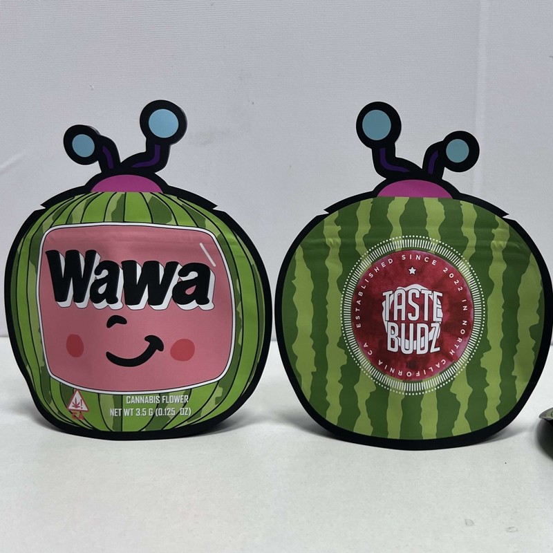 Plastikfolien-Kräuterweihrauch, der oben Plastik-Taschen-Stand-Beutel-Hanf-Blume verpackt