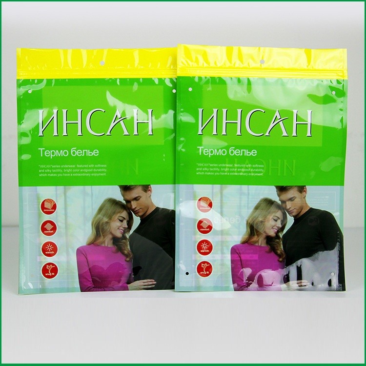 Kundenspezifische Plastikbeutel mit Reißverschluss, die T-Shirt Kunststoffgehäuse-Tasche für Kleidung verpacken