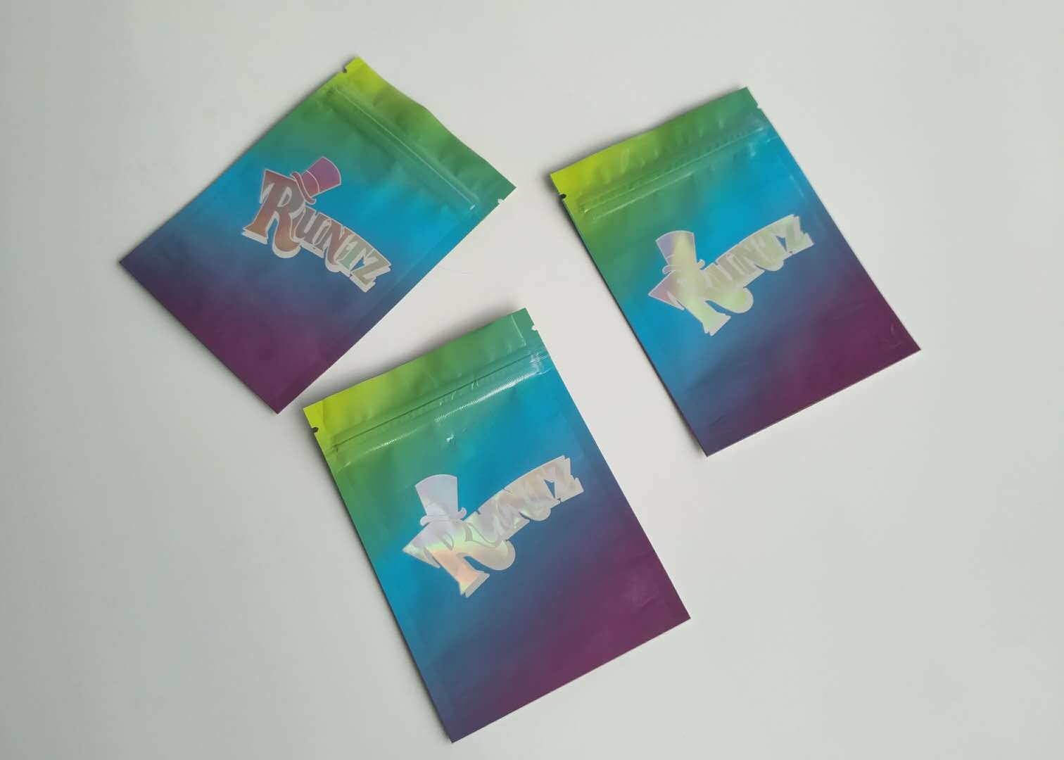 Kinderbeständige Plastikbeutel, die Reißverschluss-Taschen-fertige Folie Cindy Runtz verpacken