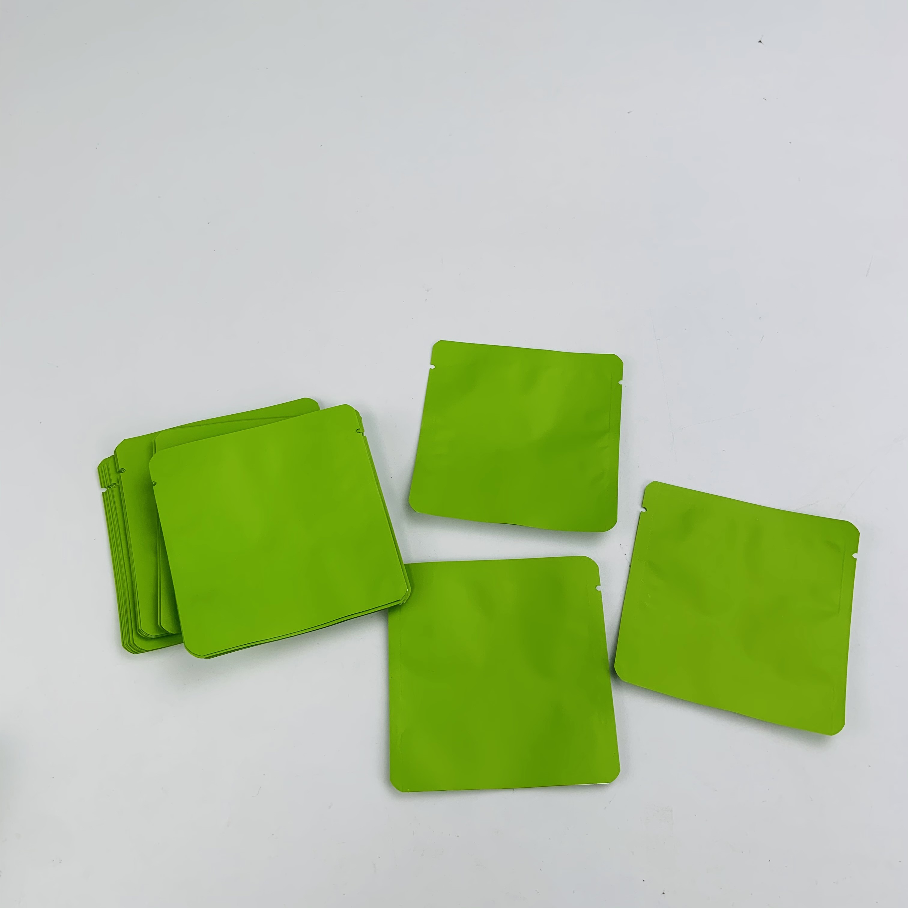 Wiederversiegelbare Plastik Folien-Taschen CMYK Hautpflege FDAs 150micron 1ml 2ml