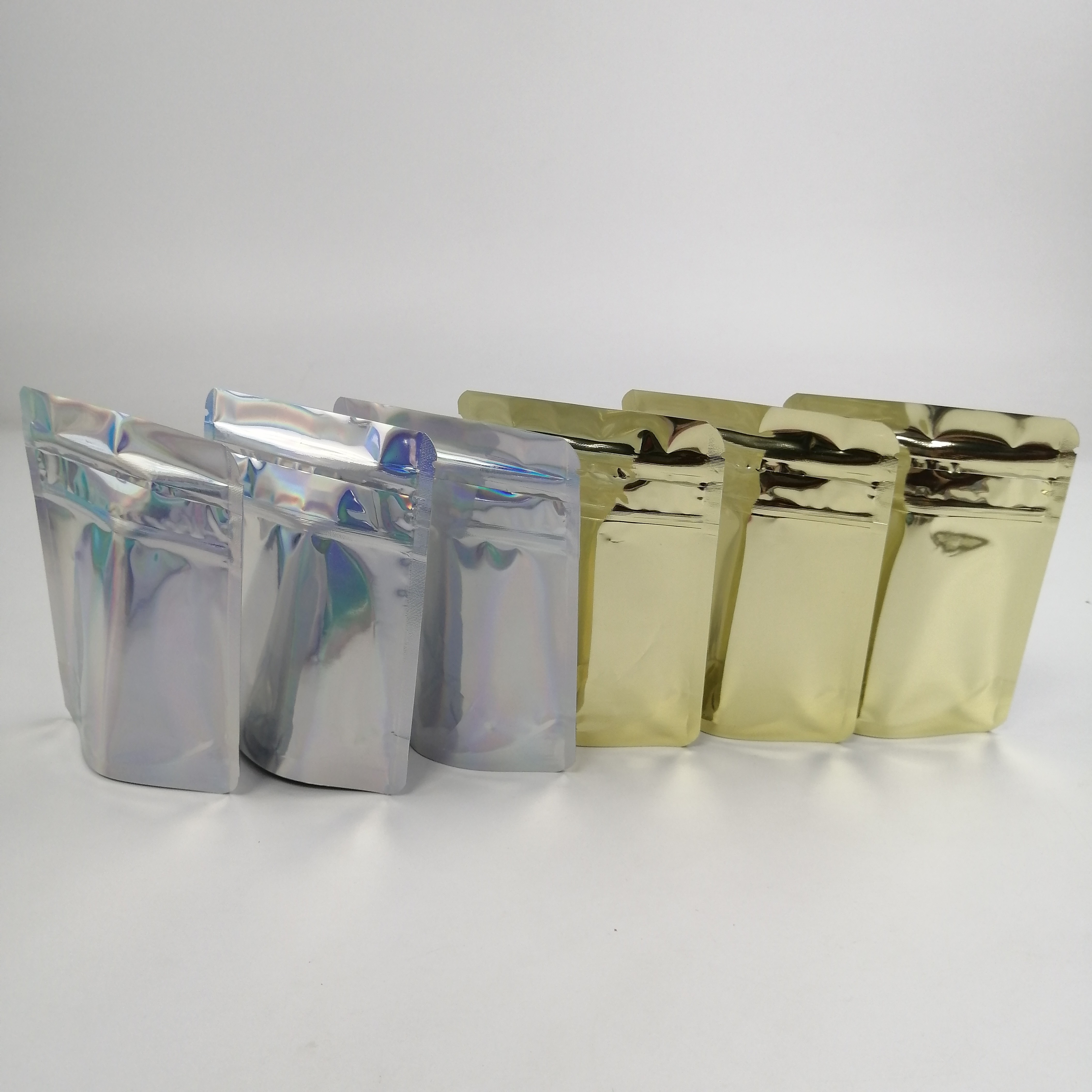 3,5 Gramm ganz eigenhändig geschriebe Digital, die gedruckt wird, stehen oben die Beutel, die für Plätzchen kindersicher sind