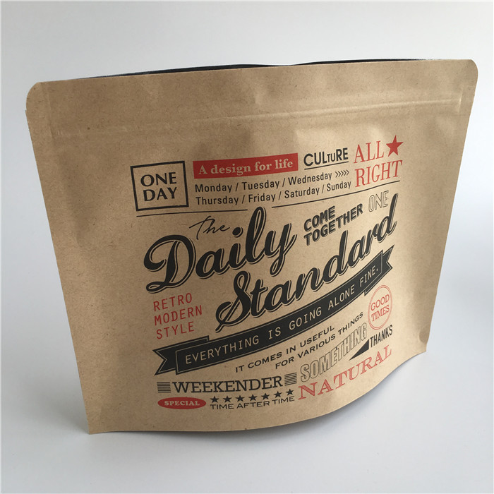 Aluminiumfolie-Teekraftpapier-Reißverschlusstaschen stehen oben den gedruckten Heißsiegel