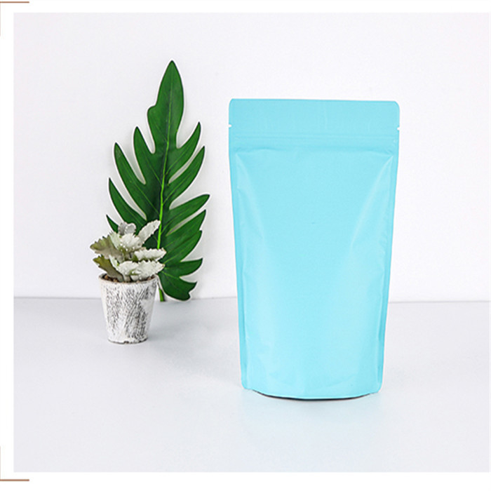 Körperpeelings-Plastikaluminiumfolie stehen oben Beutel mit Reißverschluss