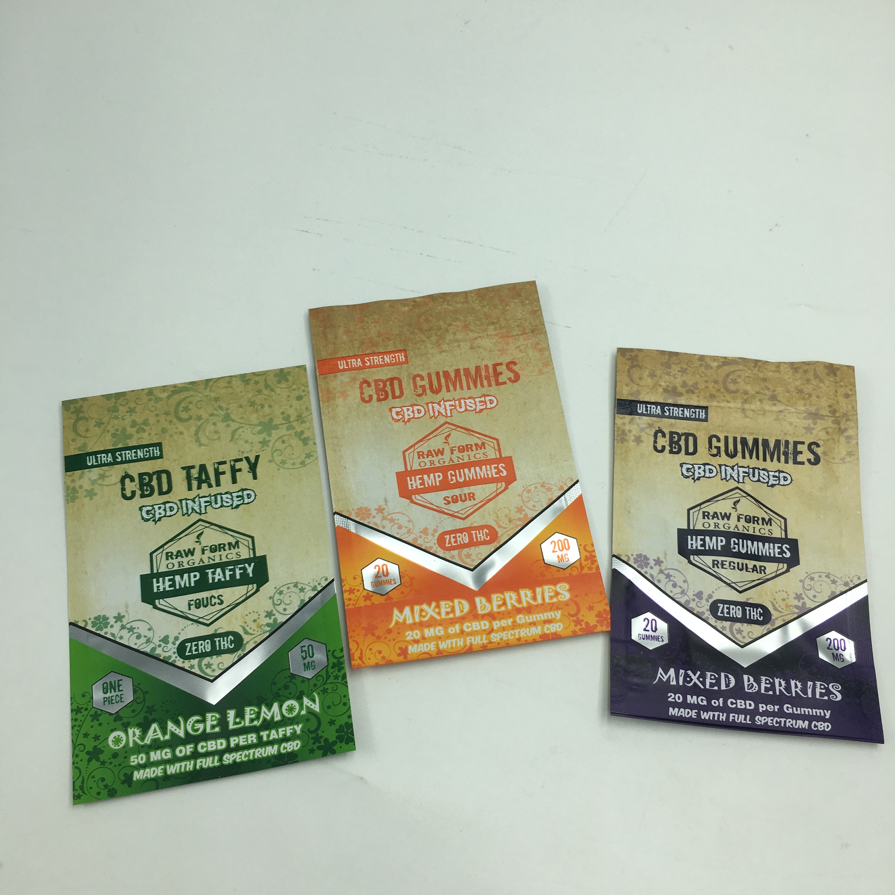 Kundenspezifische Druck-1g 3.5g bereiten des Geruchbeweisreißverschlusses gummiartige des Bären CBD kleine essbare 3.5g Plastik Unkrauttasche des Stands oben auf