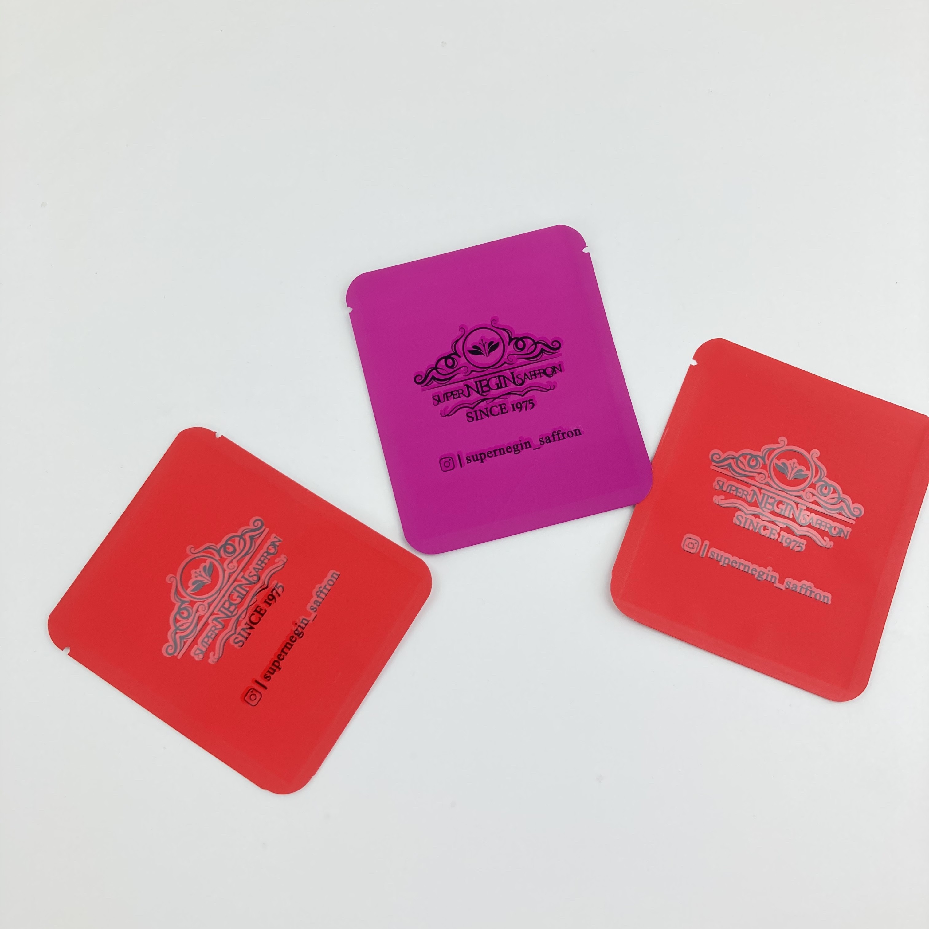 Kundenspezifischer Aluminiumfolie-Verpacken- der Lebensmittelsamen Großhandelsteemattschlauchbeutelnüsse, die Tasche verpacken