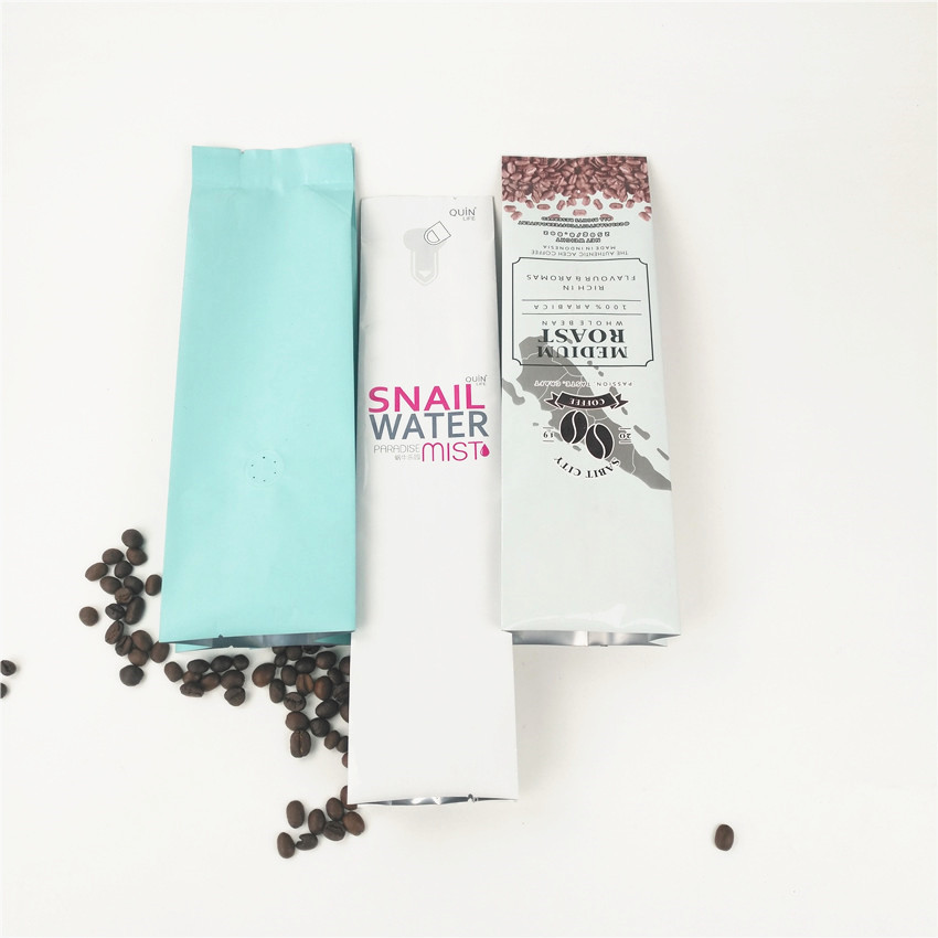 130mic CMYK druckte Tasche mit Reißverschluss VMPET 10C MOPP Pantone mit eigenem Logo