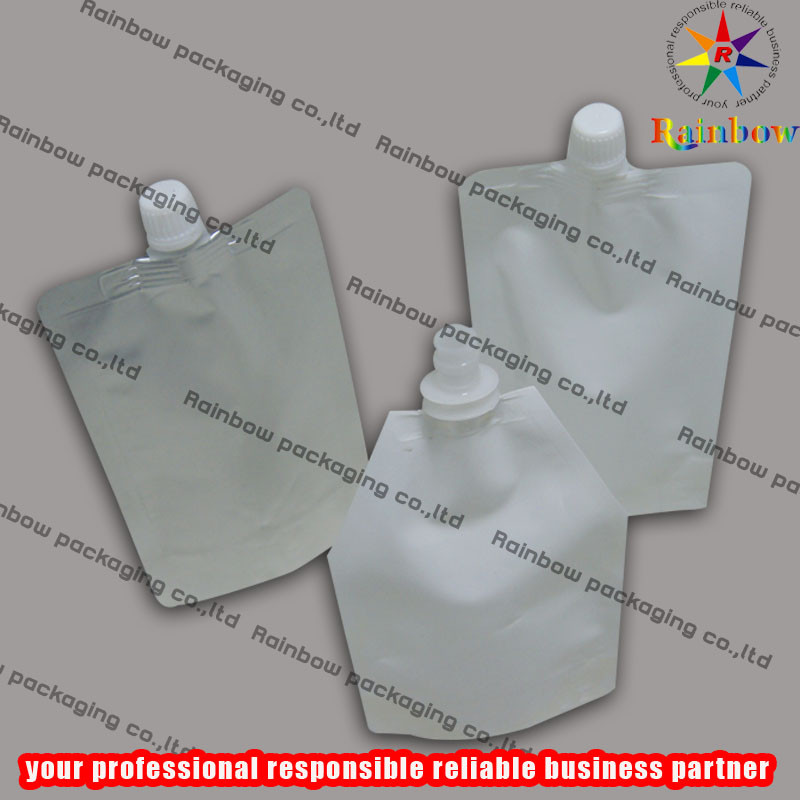 Das bunte Drucken, das kundenspezifisch ist, steht oben die Nahrungsmittelgrad-Plastiktaschen, die mit Zipverschluß verpacken