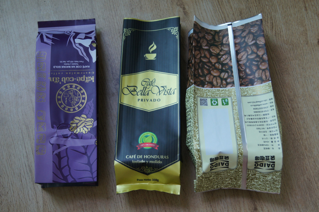 Keil-Seite lamellierte Mattendteebeutel, die buntes Drucken mit Ventil verpacken